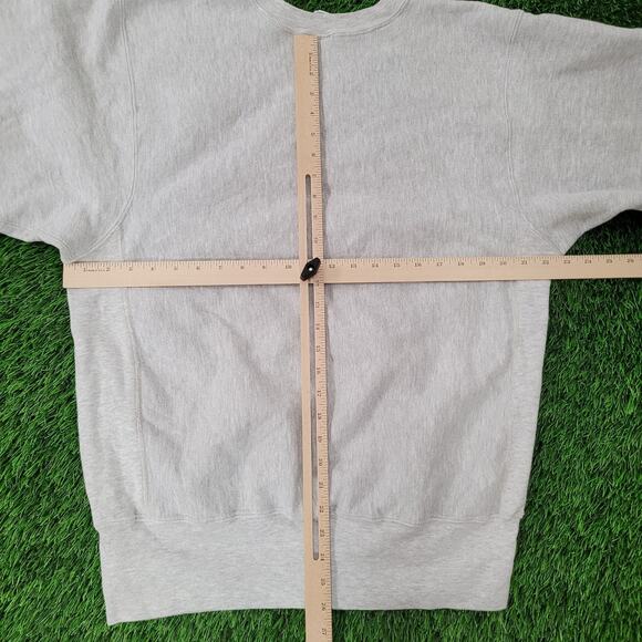 Vintage Champion Reverse-Weave Sweatshirt L/XL 23x26 Crop USA - Picture 11 of 16
